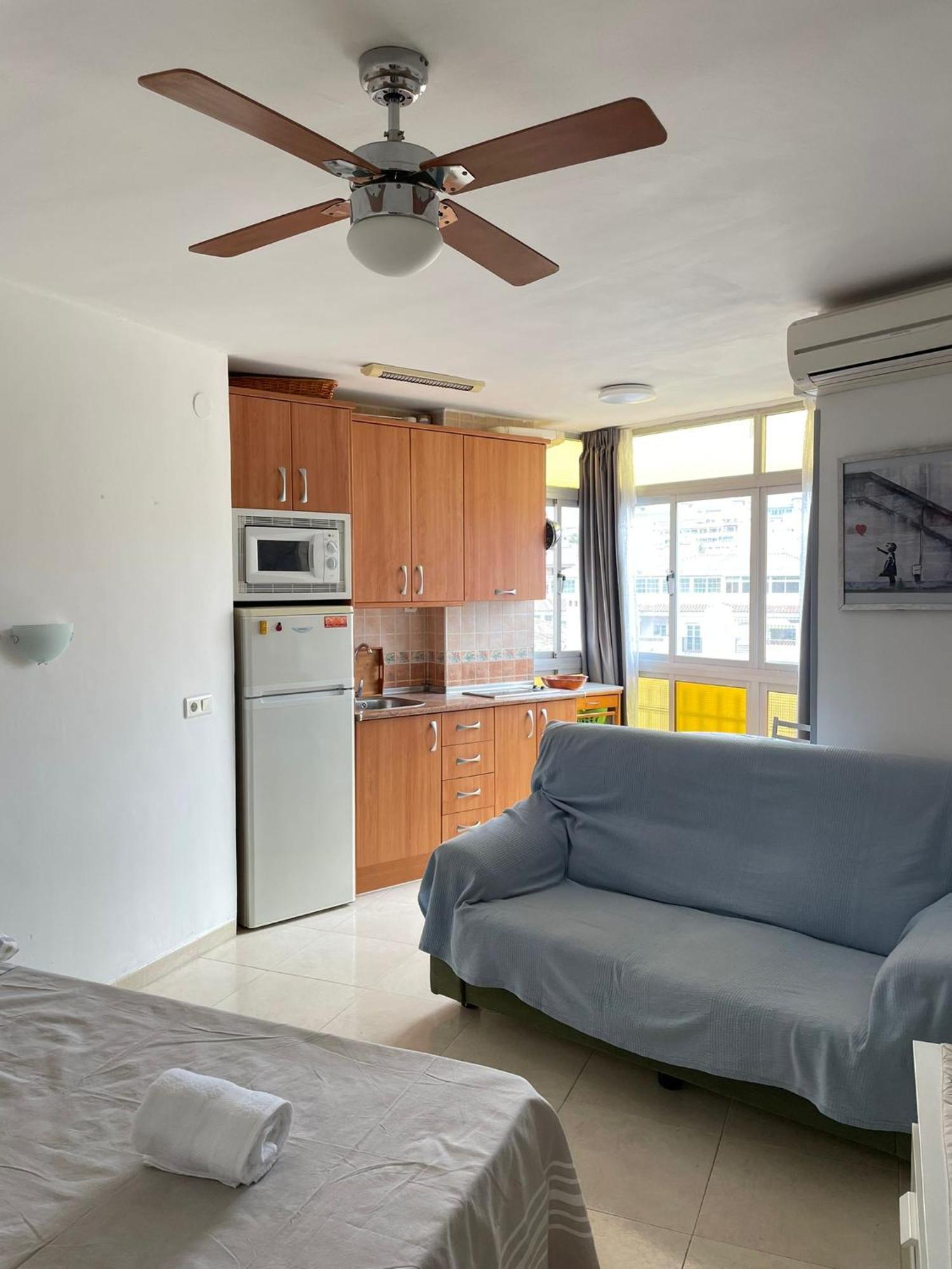 Encantador Estudio En Benalmadena Costa Exteriör bild